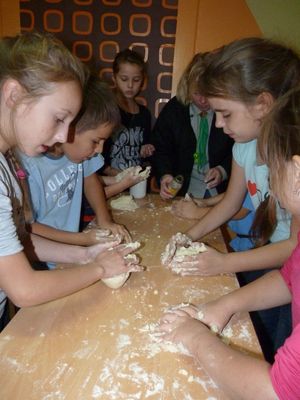 394p1070244.jpg [300x400]