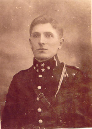 adamowski.jpg [300x421]