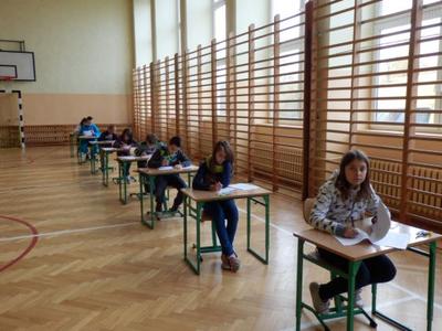 Na pierwszym planie Sandra Ciechańska