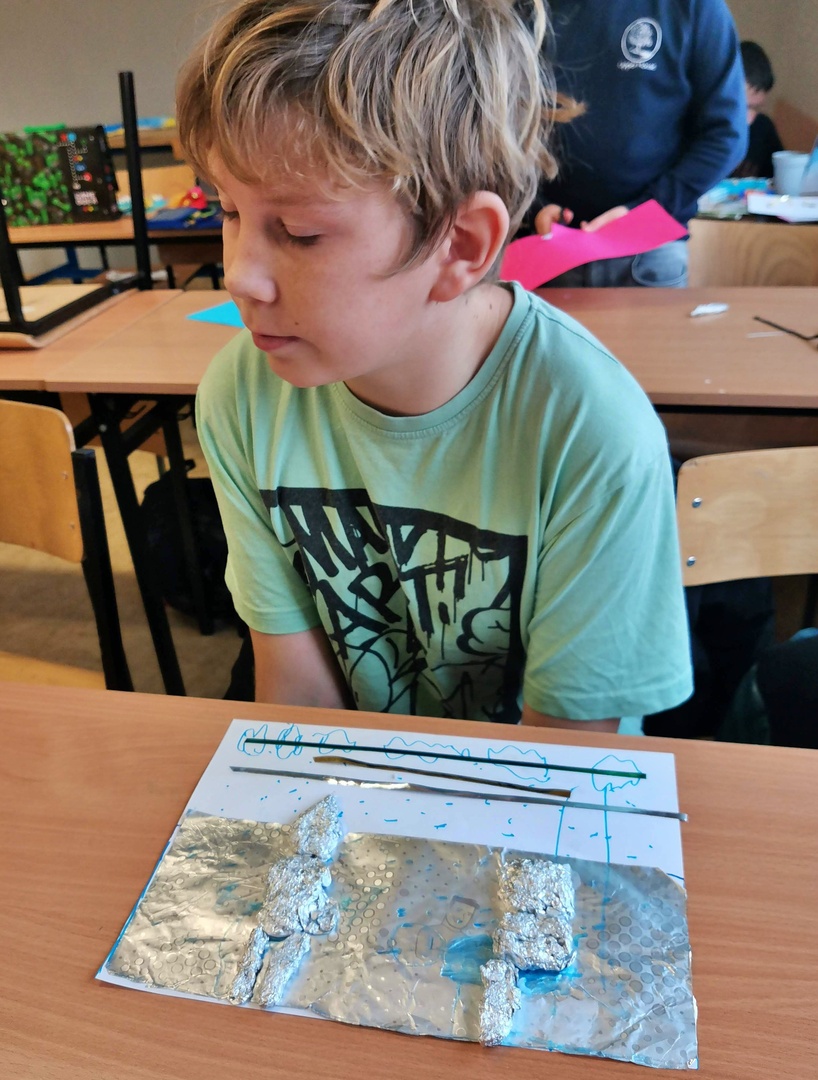 mg03.jpg [2695x3558]