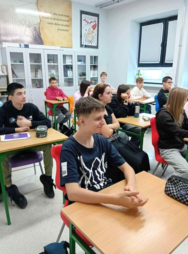 Tutaj powinien być opis obrazka