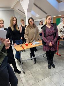 Nauczyciele w trakcie szkolenia