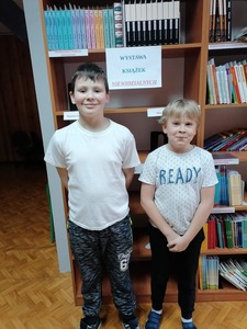 Wystawa książek niewidzialnych