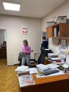 Uczniowie podczas realizacji zadania.