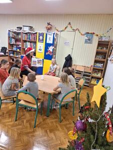 Świąteczna atmosfera w bibliotece