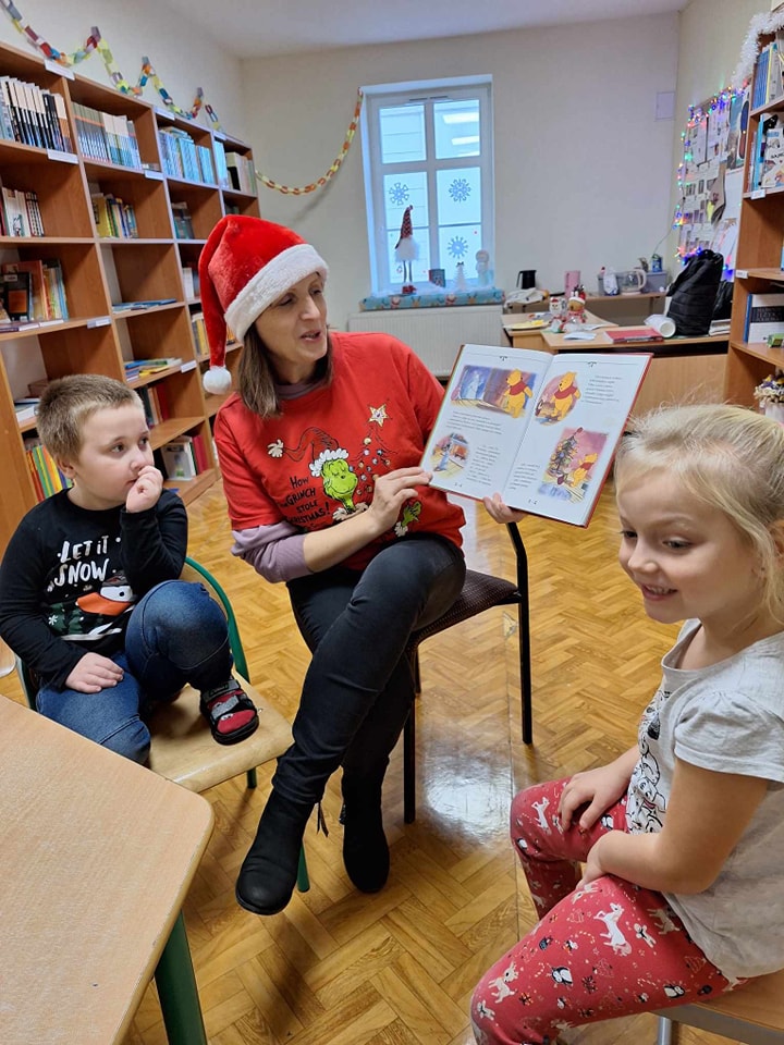 Świąteczna atmosfera w bibliotece