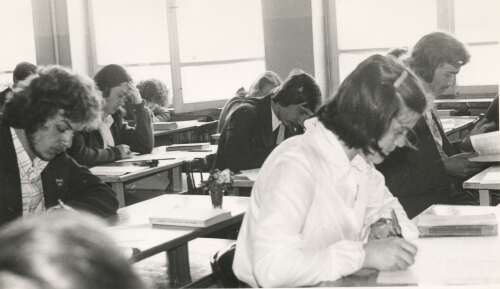 1975