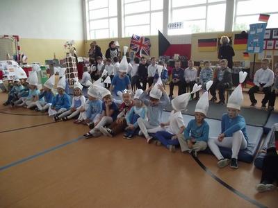 Dzieci z Zerówki uczestniczyły w ogólnoszkolnym projekcie Europo witaj nam.