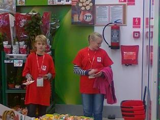 12 grudnia 2014 roku - Zbiórka żywności w Biedronce w Gutkowie
