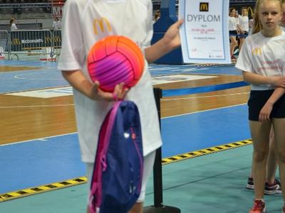 Laura Michalska        kl.5b        3 miejsce skok w dal