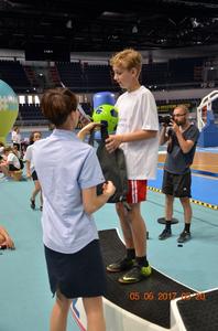 Kacper Walkowski     kl.5b       2 miejsce 200 m