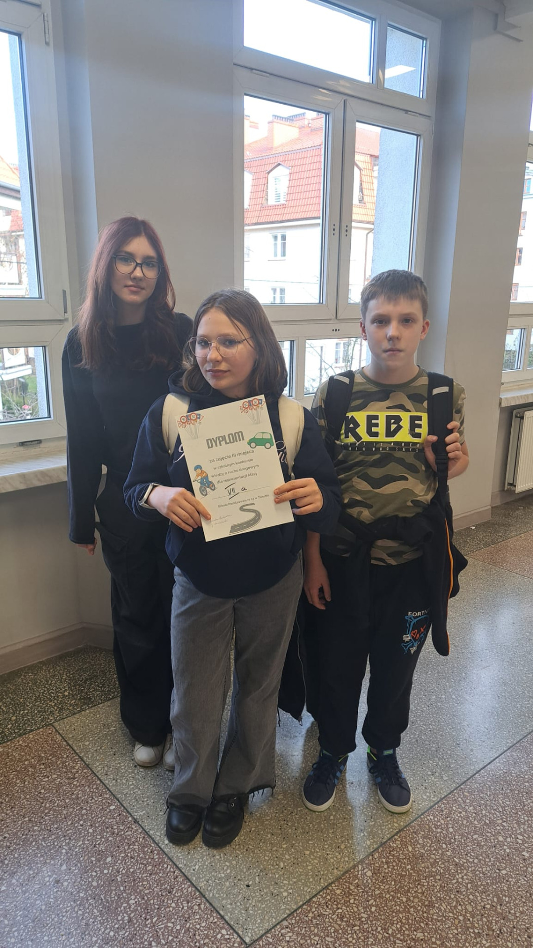 Tutaj powinien być opis obrazka