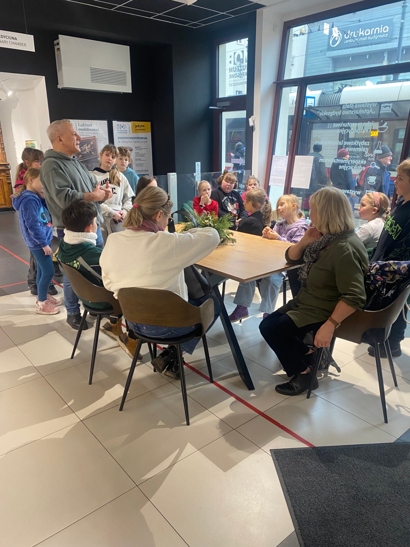 Tutaj powinien być opis obrazka