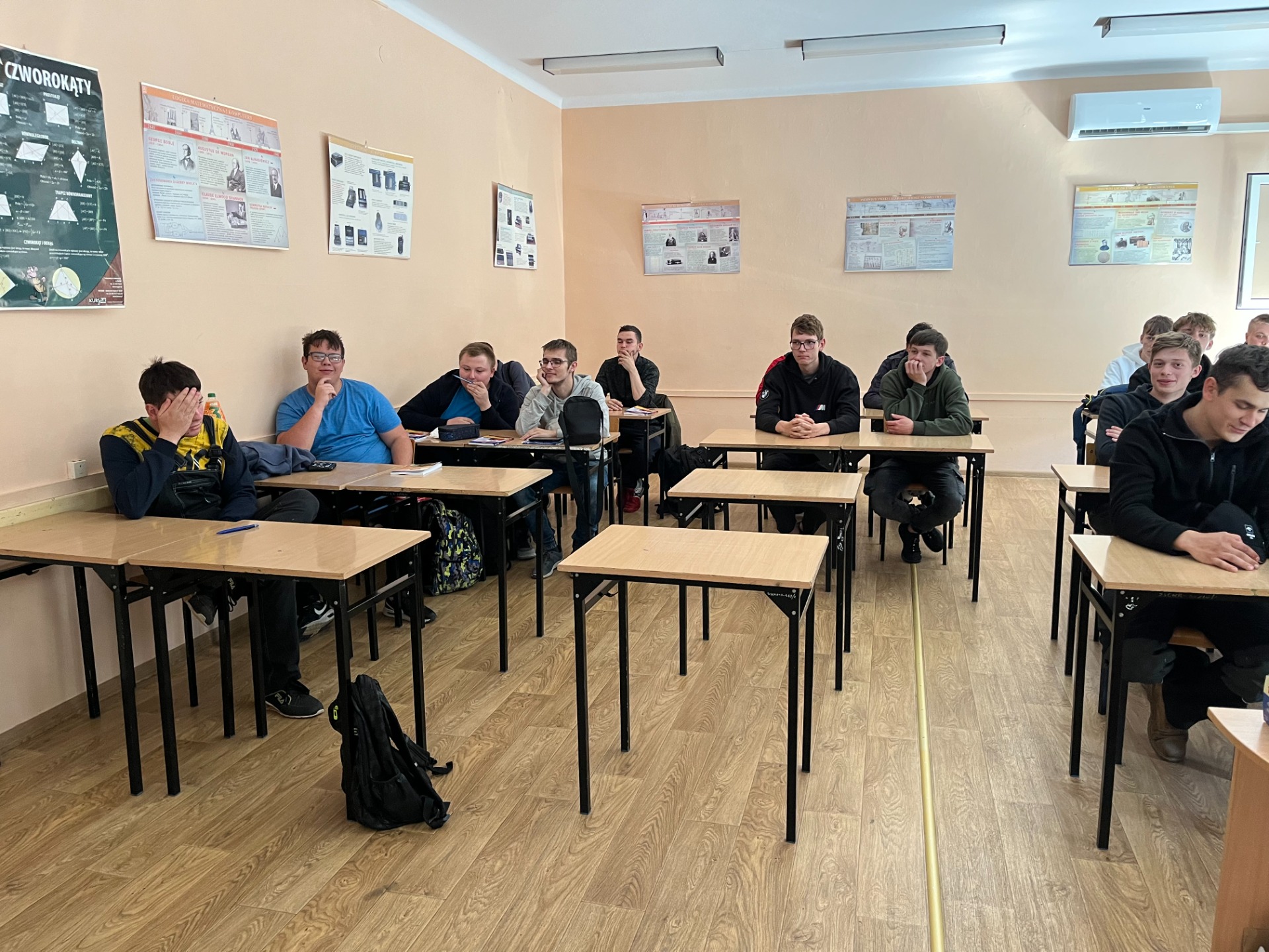 Tutaj powinien być opis