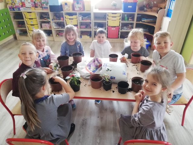 Tutaj powinien być opis obrazka