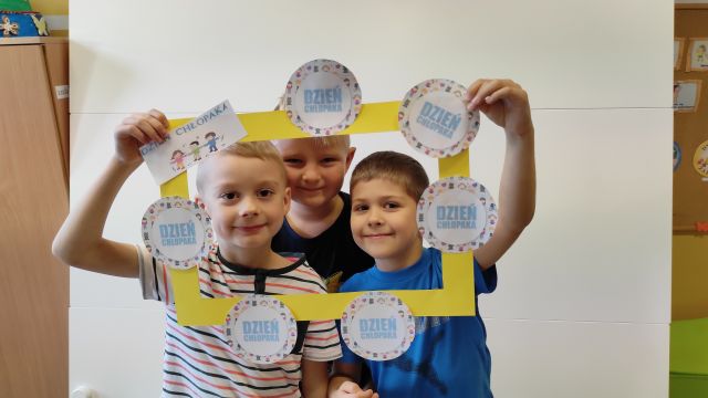 Tutaj powinien być opis obrazka