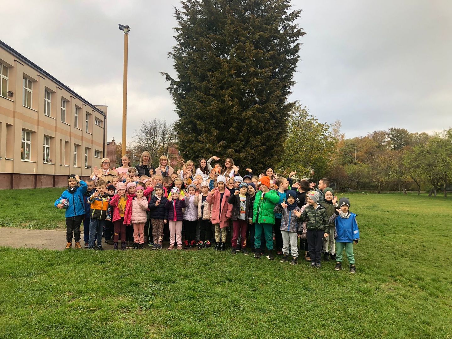 Tutaj powinien być opis obrazka