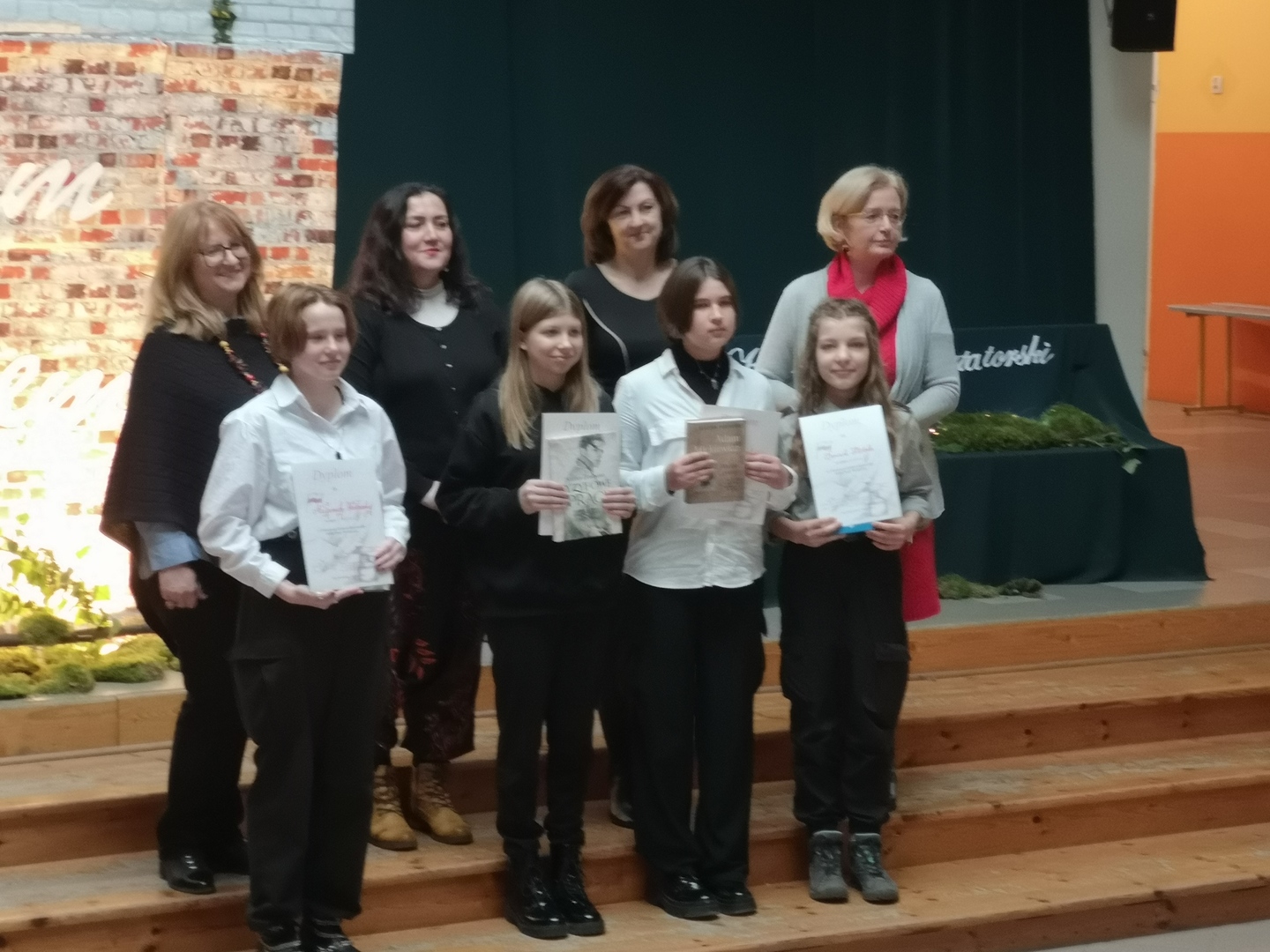 Tutaj powinien być opis obrazka