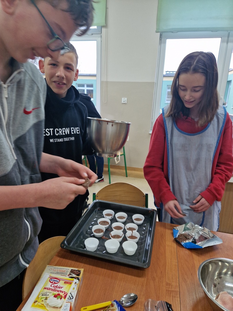 Tutaj powinien być opis obrazka