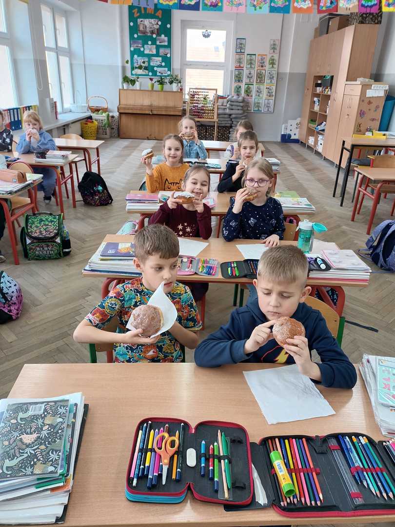 Tutaj powinien być opis obrazka