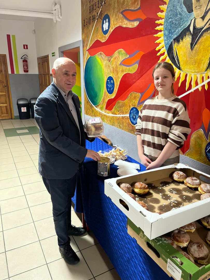 Tutaj powinien być opis obrazka