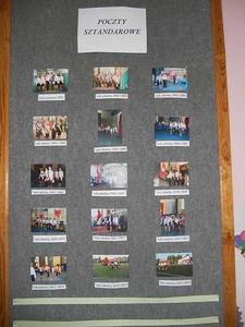 Tablica ścienna - premiera ze zbioru fotografii pocztu sztandarowego