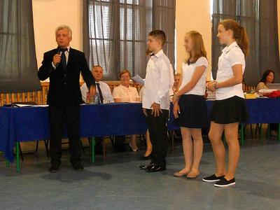 nagrody radnego w dziedzinach - nauki ścisłe, osiągnięcia sportowe, działalność społeczna
