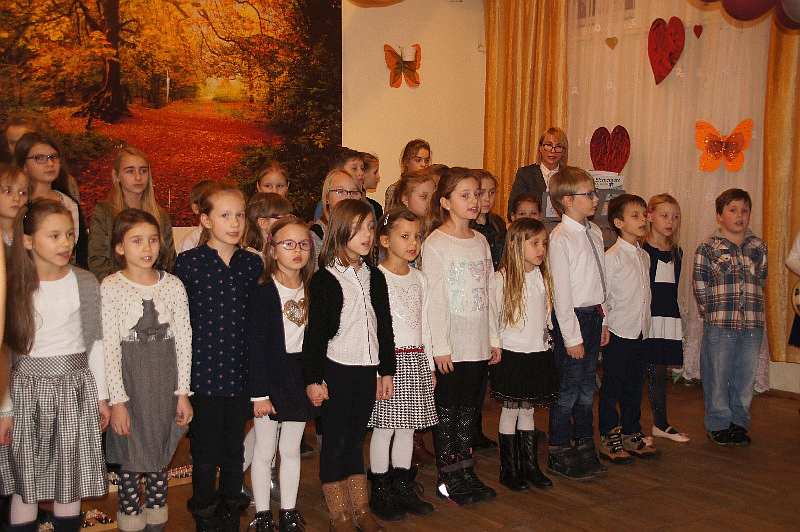 Szkoła Podstawowa Nr 3 Zielonka Szkoła Podstawowa nr 3 im. J.Korczaka w Zielonce - Koncert dla Klubu