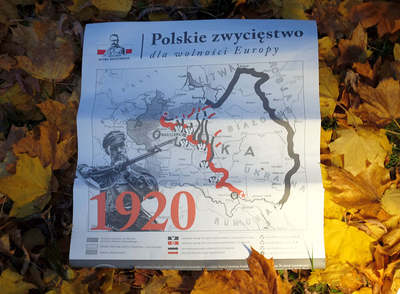 plakat konkursu umieszczony na liściach