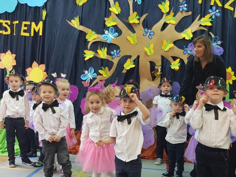 Witamy wszystkich bardzo wesoło!