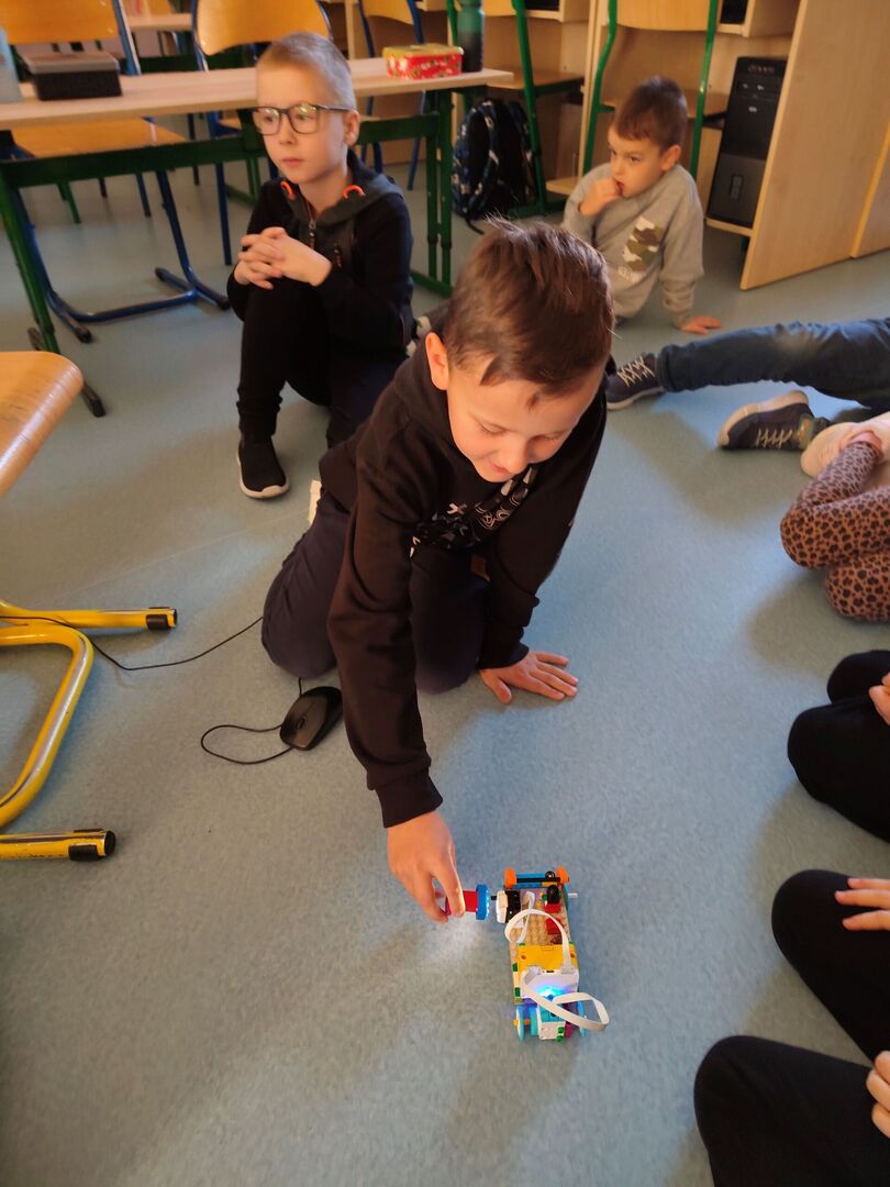 1000012432.jpg [3072x4096]