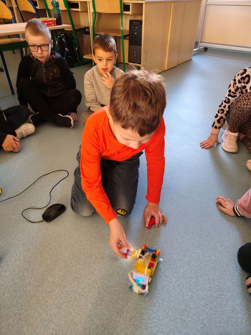 1000012434.jpg [3072x4096]