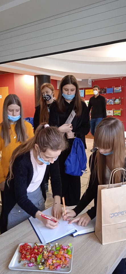 Tutaj powinien być opis