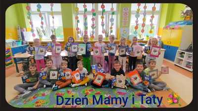 Dzień Mamy i Taty w oddziale 04