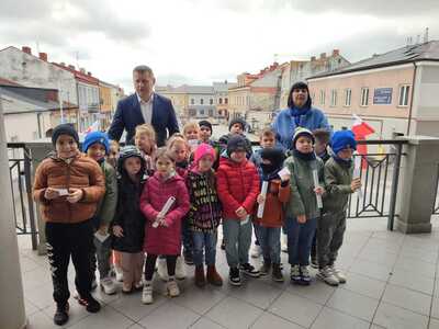 1d w Urzędzie Miasta i Gminy w Chmielniku