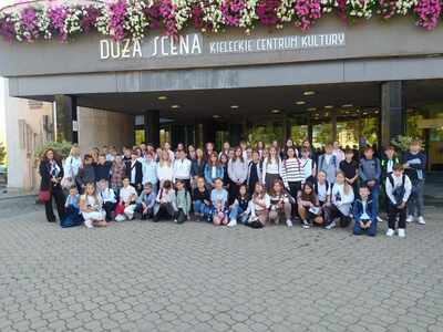 W niezwykłym świecie Alicji