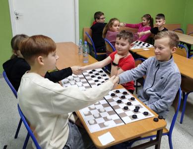 I etap Mistrzostw Szkoły w Warcabach – klasy trzecie