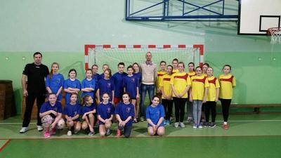 Mistrzostwa Gminy Ceków-Kolonia Szkół Podstawowych w Piłce Ręcznej Dziewcząt -13.01.2016r.