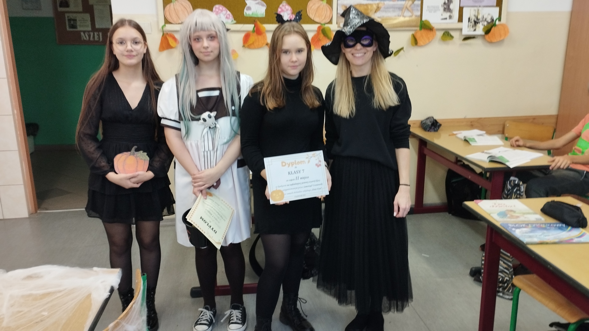 Tutaj powinien być opis