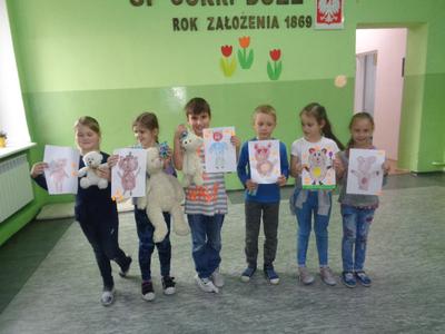 Laureaci konkursu plastycznego na najładniejszego misia
