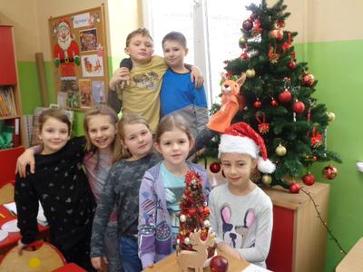 Podczas zajęć towarzyszy nam maskotka projektu - Grosikowa Wiewiórka.