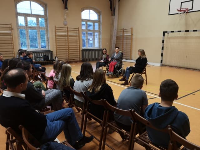 Tutaj powinien być opis obrazka