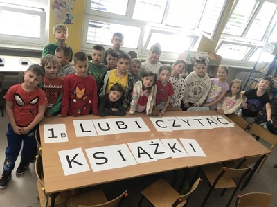 1b_lubi_czytac_ksiazki.jpg[small]