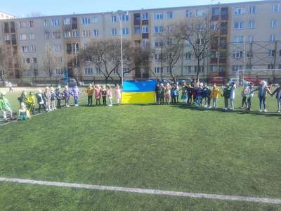 Wiosenny łańcuch SOLIDARNI Z UKRAINĄ