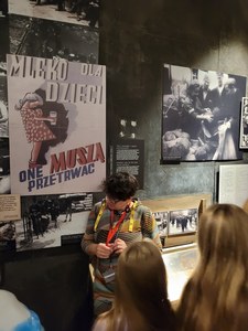 Jedzenie pozwalało dzieciom przetrwać.