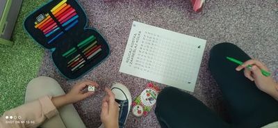 Kreatywne zabawy z kropką