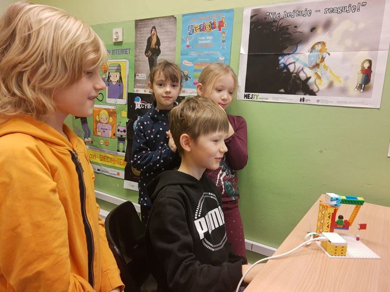 Idealna huśtawka gotowa - programujemy!