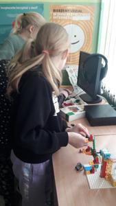 Programowanie w kl. 2a  - Lego Spike Essenctial Education