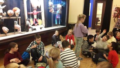 W teatrze Lalka