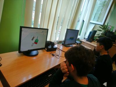 Praca nad projektami w programie Tinkercad